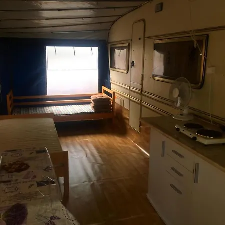 Luxusní stan Happy Caravans-with Air Conditioner *