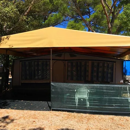 Happy Caravans-with Air Conditioner Luxury tent *