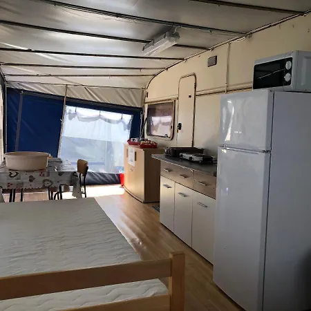 Luxury tent Happy Caravans-with Air Conditioner